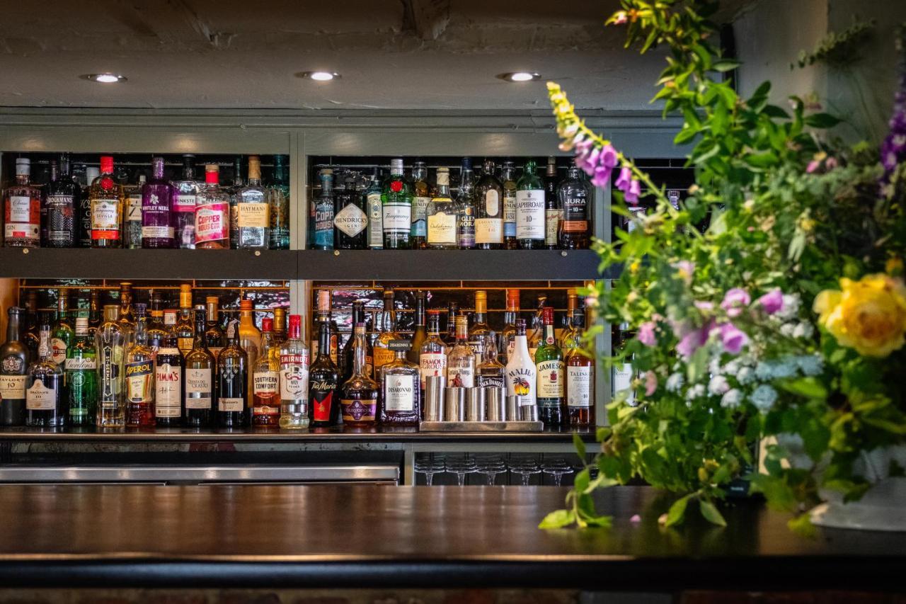The Cricketers Clavering Экстерьер фото
