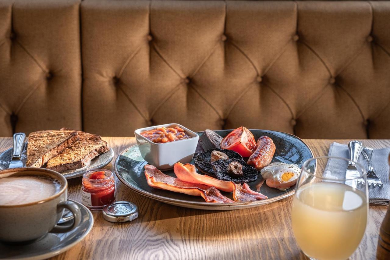 The Cricketers Clavering Экстерьер фото